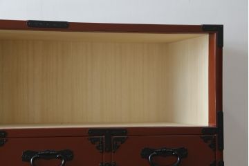 中古　美品　仙台民芸箪笥(仙台箪笥)　欅産業製　朱塗り　漆塗りの朱色に黒々とした金具が映える整理箪笥(朱色、収納箪笥、サイドチェスト、引き出し)(定価約150万円)(R-082855)