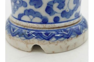 アンティーク　明治期　染付　唐草文　落ち着いた佇まいの碍子2点セット(電笠、電灯、照明器具、電材、陶器)(R-082856)