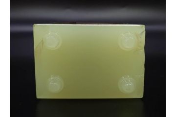 ジャンク品　戦前　当時物　ウランガラス　鶴巻時計店英工舎(EIKOSHA)　ゼンマイ式　空間に温かみをもたらす置時計(硝子、枕時計)(R-082858)