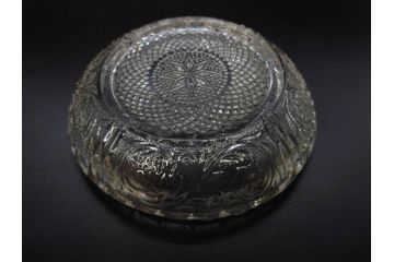 明治〜大正期　プレスガラス　繊細な模様が映えるガラス皿5枚セット(レース、フリル、小皿、深皿、硝子、和ガラス)(R-082860)