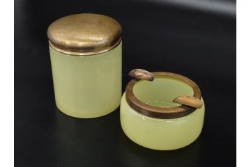 戦前 当時物 ウランガラス 上品な佇まいの小物入れ&灰皿セット(蓋物、アシュトレイ、和ガラス、硝子瓶)(R-082861)