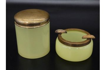 戦前 当時物 ウランガラス 上品な佇まいの小物入れ&灰皿セット(蓋物、アシュトレイ、和ガラス、硝子瓶)(R-082861)