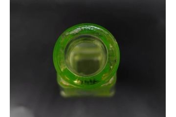 大正〜昭和初期　ウランガラス　バレリーナ　レトロな雰囲気漂うガラス瓶2点セット(一輪挿し、花瓶、花生、花入、花器、硝子、和ガラス)(R-082867)