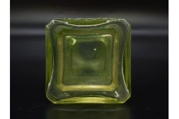 大正〜昭和初期　ウランガラス　バレリーナ　レトロな雰囲気漂うガラス瓶2点セット(一輪挿し、花瓶、花生、花入、花器、硝子、和ガラス)(R-082867)