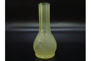大正〜昭和初期　ウランガラス　バレリーナ　レトロな雰囲気漂うガラス瓶2点セット(一輪挿し、花瓶、花生、花入、花器、硝子、和ガラス)(R-082867)