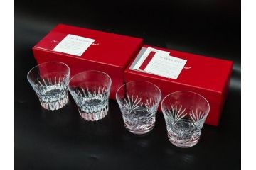 フランス　Baccarat　バカラ　クリスタ　ルテシア　イヤータンブラー　2022　2024　高級感あふれるグラス4客セット(コップ、ロックグラス、フルレッドクリスタルガラス、共箱付)(R-082870)