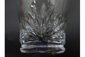 フランス　Baccarat　バカラ　クリスタ　ルテシア　イヤータンブラー　2022　2024　高級感あふれるグラス4客セット(コップ、ロックグラス、フルレッドクリスタルガラス、共箱付)(R-082870)