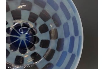 アンティーク　大正期　碗型　乳白市松模様　手作りの温かみを感じる氷コップ(グラス、硝子、和ガラス)(R-082871)
