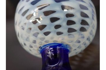 大正期　碗型　乳白　鱗文　青脚　レトロな味わい深い氷コップ(碗形、グラス、硝子、和ガラス)(R-082872)