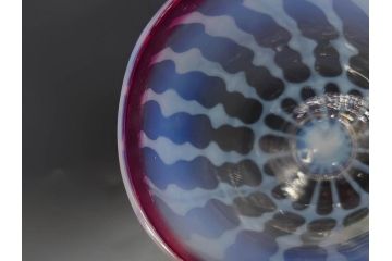 大正期　棗型(なつめ型)　赤縁　玉垂れ文　乳白　上品な佇まいの氷コップ(グラス、硝子、和ガラス)(R-082881)