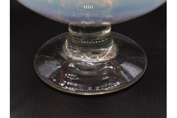 大正期　碗型　乳白ぼかし　赤縁　輪花　エナメル脚　柔らかい色合いに惹かれる氷コップ2客セット(グラス、硝子、和ガラス)(R-082882)