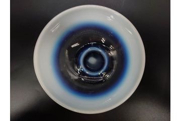大正期　碗型　乳白ぼかし　赤縁　輪花　エナメル脚　柔らかい色合いに惹かれる氷コップ2客セット(グラス、硝子、和ガラス)(R-082882)