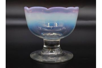 大正期　碗型　乳白ぼかし　輪花　赤縁　青縁　お部屋をノスタルジックに演出する氷コップ3点セット(碗形、グラス、硝子、和ガラス)(R-082883)