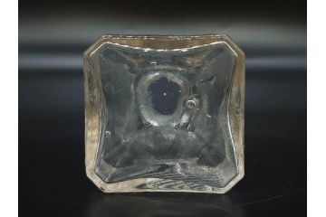 昭和初期　プレスガラス　醤油差し　食卓に彩を添えるガラス瓶5点セット(醤油瓶、しょうゆ差し、調味料入れ、ツバメ、ソース、硝子、和ガラス)(R-082885)