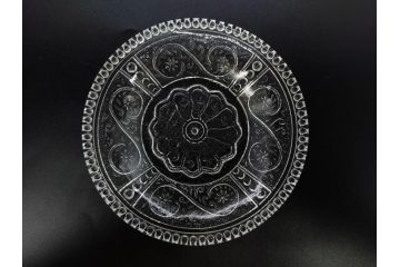 ウランガラス　プレスガラス　レース　食卓を爽やかに彩るガラス皿8枚セット(松葉、松の実、野球、硝子、中皿、小皿)(R-082887)