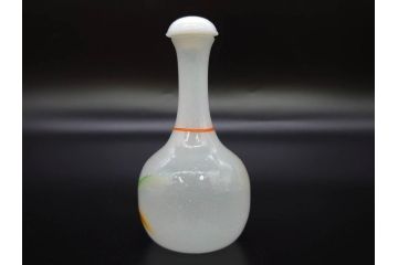昭和初期　乳白　ガラス　レトロな可愛らしさが魅力の雛徳利3点セット(ひな祭り、雛道具、花、硝子、ガラス)(R-082893)