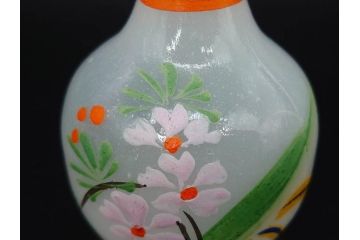 昭和初期　乳白　ガラス　レトロな可愛らしさが魅力の雛徳利3点セット(ひな祭り、雛道具、花、硝子、ガラス)(R-082893)