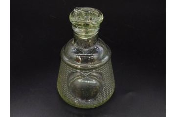 当時物　醤油差し　プレスガラス　時代を重ねた趣あるガラス瓶5点セット(オリンピック、五輪、醤油瓶、しょうゆ差し、調味料入れ、ソース、硝子、和ガラス)(R-082896)