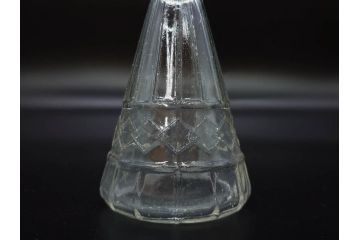 昭和初期　プレスガラス　上品なデザインが魅力のガラス瓶5点セット(バーマカレー、醤油瓶、調味料入れ、硝子)(R-082897)