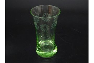 大正〜昭和初期　ウランガラス　美しい色合いが魅力のコップ4客セット(グラス、花模様、硝子、和ガラス)(R-082898)