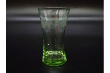 大正〜昭和初期　ウランガラス　美しい色合いが魅力のコップ4客セット(グラス、花模様、硝子、和ガラス)(R-082898)