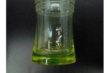 大正〜昭和初期　ウランガラス　美しい色合いが魅力のコップ4客セット(グラス、花模様、硝子、和ガラス)(R-082898)