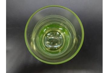 大正〜昭和初期　ウランガラス　美しい色合いが魅力のコップ4客セット(グラス、花模様、硝子、和ガラス)(R-082898)