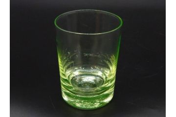 大正〜昭和初期　ウランガラス　美しい色合いが魅力のコップ4客セット(グラス、花模様、硝子、和ガラス)(R-082898)