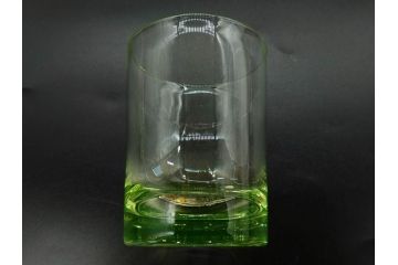 大正〜昭和初期　ウランガラス　美しい色合いが魅力のコップ4客セット(グラス、花模様、硝子、和ガラス)(R-082898)