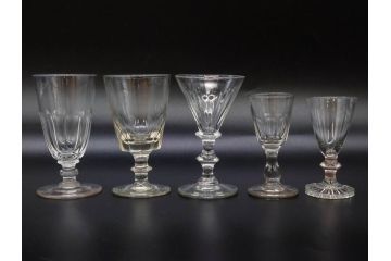 大正〜昭和初期　ガラス　切子　上品な佇まいのグラス10客セット(花、リキュール、ショット、酒器、酒杯、硝子、和ガラス)(R-082899)