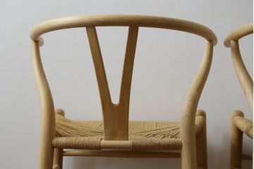中古　北欧家具　老舗家具メーカー CARL HANSEN & SON(カール・ハンセン&サン)　ハンス J. ウェグナー(HANS J. WEGNER)デザイン　CH24　特徴的なラインを描く美しいフォルムのYチェア(ワイチェア、ダイニングチェア、アームチェア、イス、椅子)(R-082901)
