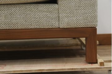 中古　美品　旭川家具　CONDE HOUSE(カンディハウス)　川上元美デザイン　クォード　ウォールナット　落ち着いた雰囲気が素敵な1Pソファ(椅子、イス、アームチェア、一人掛け、1人掛けソファ)(現行定価約66万円)(R-082905)