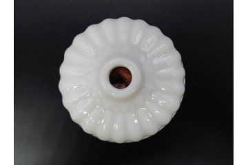 当時物　白磁　菊型　レトロな空間を演出する碍子17点セット(ローゼット、電笠、電灯、照明器具、電材)(R-082919)