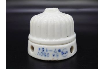 当時物　白磁　菊型　レトロな空間を演出する碍子17点セット(ローゼット、電笠、電灯、照明器具、電材)(R-082919)