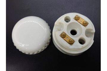 当時物　白磁　菊型　レトロな空間を演出する碍子17点セット(ローゼット、電笠、電灯、照明器具、電材)(R-082919)