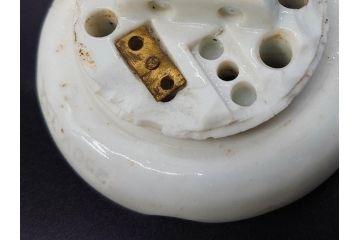 当時物　白磁　菊型　レトロな空間を演出する碍子17点セット(ローゼット、電笠、電灯、照明器具、電材)(R-082919)