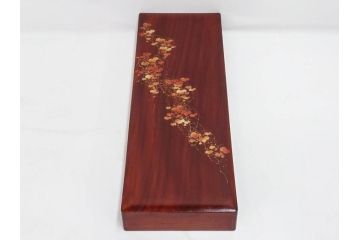 アンティーク雑貨　昭和中期　クスノキ材　蒔絵　格式高い佇まいの収納箱(木箱、金彩、漆、漆器、小物入れ、唐草)(R-082926)