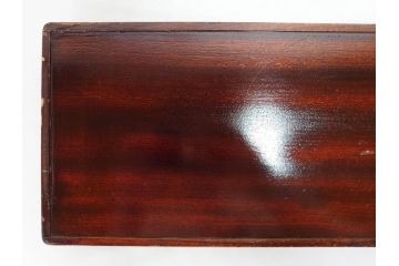 アンティーク雑貨　昭和中期　クスノキ材　蒔絵　格式高い佇まいの収納箱(木箱、金彩、漆、漆器、小物入れ、唐草)(R-082926)