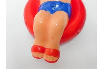エーザイ　トラベルミン坊や　浮き輪　レトロな雰囲気の貯金箱(人形、コインバンク、ソフビ、置物)(R-082928)