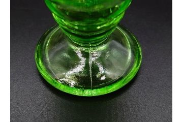 戦前　当時物　ウランガラス　プレスガラス　インクボトル　上品な雰囲気のガラス小物5点セット(ソルト、ペッパー、調味料入れ、インク壷、小物入れ、鉢、小皿、深皿、硝子、和ガラス)(R-082929)