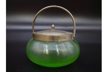 戦前　当時物　ウランガラス　プレスガラス　インクボトル　上品な雰囲気のガラス小物5点セット(ソルト、ペッパー、調味料入れ、インク壷、小物入れ、鉢、小皿、深皿、硝子、和ガラス)(R-082929)