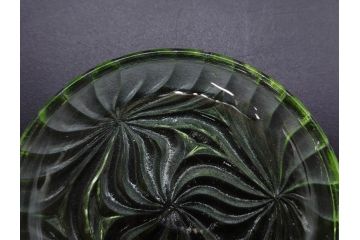 戦前　当時物　ウランガラス　プレスガラス　インクボトル　上品な雰囲気のガラス小物5点セット(ソルト、ペッパー、調味料入れ、インク壷、小物入れ、鉢、小皿、深皿、硝子、和ガラス)(R-082929)