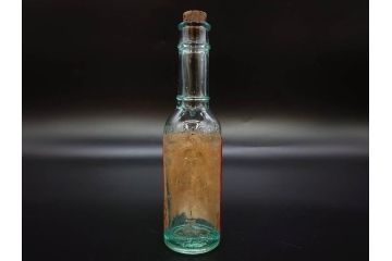 大正〜昭和初期　レトロ　エンボス　時を重ねた味わ深いガラス瓶6点セット(ソースボトル、白玉、三ツ矢、カゴメ、フマキラー、和ガラス、硝子、ビン、ボトル、花瓶、花入、花生、花器、一輪挿し)(R-082931)
