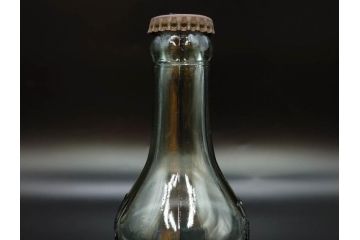 大正〜昭和初期　レトロ　エンボス　空間のアクセントになるガラス瓶7点セット(大日本麦酒株式会社、和ガラス、硝子、ビン、ボトル、花瓶、花入、花生、花器、一輪挿し)(R-082932)