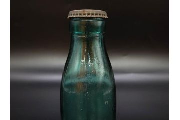 大正〜昭和初期　レトロ　エンボス　空間のアクセントになるガラス瓶7点セット(大日本麦酒株式会社、和ガラス、硝子、ビン、ボトル、花瓶、花入、花生、花器、一輪挿し)(R-082932)