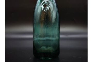 大正〜昭和初期　レトロ　エンボス　空間のアクセントになるガラス瓶7点セット(大日本麦酒株式会社、和ガラス、硝子、ビン、ボトル、花瓶、花入、花生、花器、一輪挿し)(R-082932)