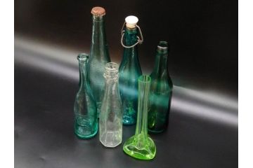 戦前　当時物　ウランガラス　フマキラー　レトロな佇まいのガラス瓶など6点セット(ビン、一輪挿し、花瓶、花入、花生、花器、硝子、和ガラス)(R-082935)