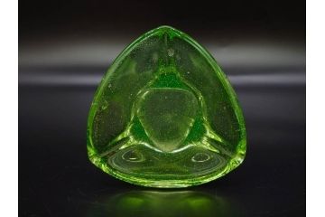 戦前　当時物　ウランガラス　フマキラー　レトロな佇まいのガラス瓶など6点セット(ビン、一輪挿し、花瓶、花入、花生、花器、硝子、和ガラス)(R-082935)