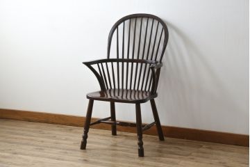 中古　美品　松本民芸家具　509C型　美しいシルエットが目を引くウィンザーチェア(ウインザーチェア、アームチェア、板座チェア、椅子、イス)(定価約17万円)(R-082956)