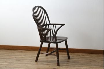 中古　美品　松本民芸家具　509C型　美しいシルエットが目を引くウィンザーチェア(ウインザーチェア、アームチェア、板座チェア、椅子、イス)(定価約17万円)(R-082956)